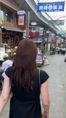 覗き見グルメツアーのTikTok投稿