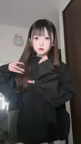 はなちまのTikTok PR投稿：メンズライクコーデ2年ぶりにやった！服は@That’s life 3月…