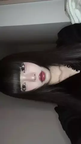 愛純のTikTok投稿