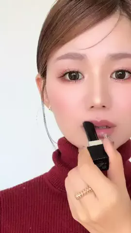 TOMOKA【メイク動画 】のTikTok投稿