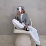 𝐃 𝐀 𝐈のアイコン